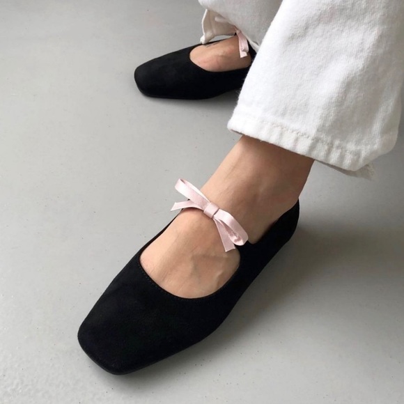 Black Mary Jane Flats with Pink Bow - Picture 2 of 9